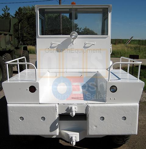 MB-4 AMERICAN COLEMAN AIRCRAFT TUG TRACTOR (AT-800-04)